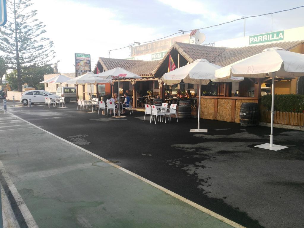 Parrilla Venta El Andaluz Hotel Conil De La Frontera Luaran gambar